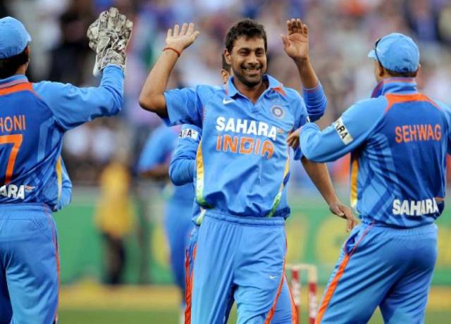 Former Indian Cricketer praveen kumar Beaten father and son