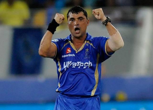 IPL 2020 Auction: KKR bought 48-year-old Pravin Tambe