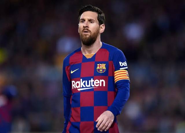 Lionel Messi tells Barcelona he wants to leave