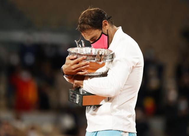 Rafael Nadal defeats Novak Djokovic to win 13th French Open title