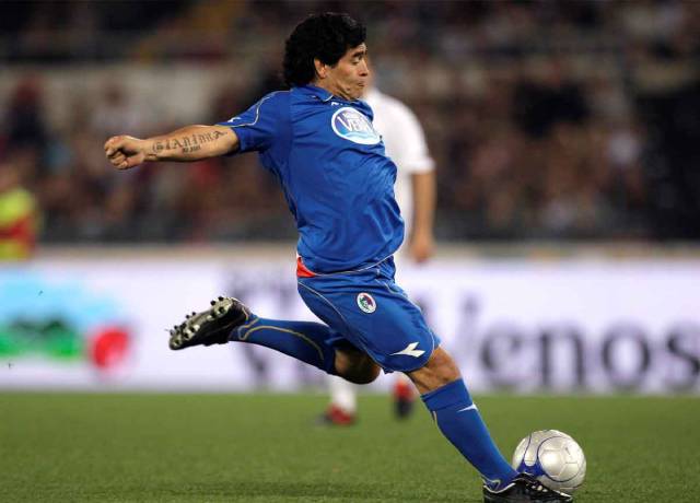 Diego Maradona used to wear this brand of shoes, the company was also sad on his death!