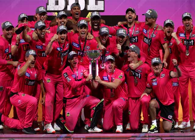 Sydney Sixers beat Perth Scorchers by 27 runs to lift third BBL trophy