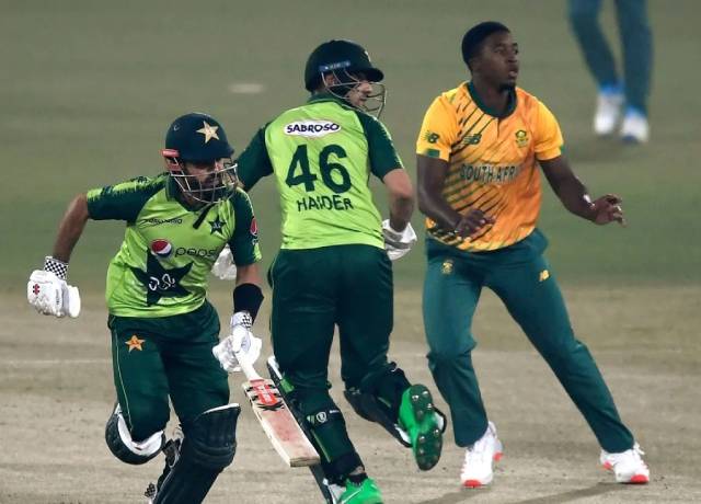 PAK vs RSA 2nd T20I live score & streaming