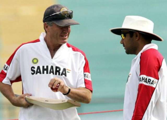 Sourav Ganguly got angry after John Wright slapped Virender Sehwag